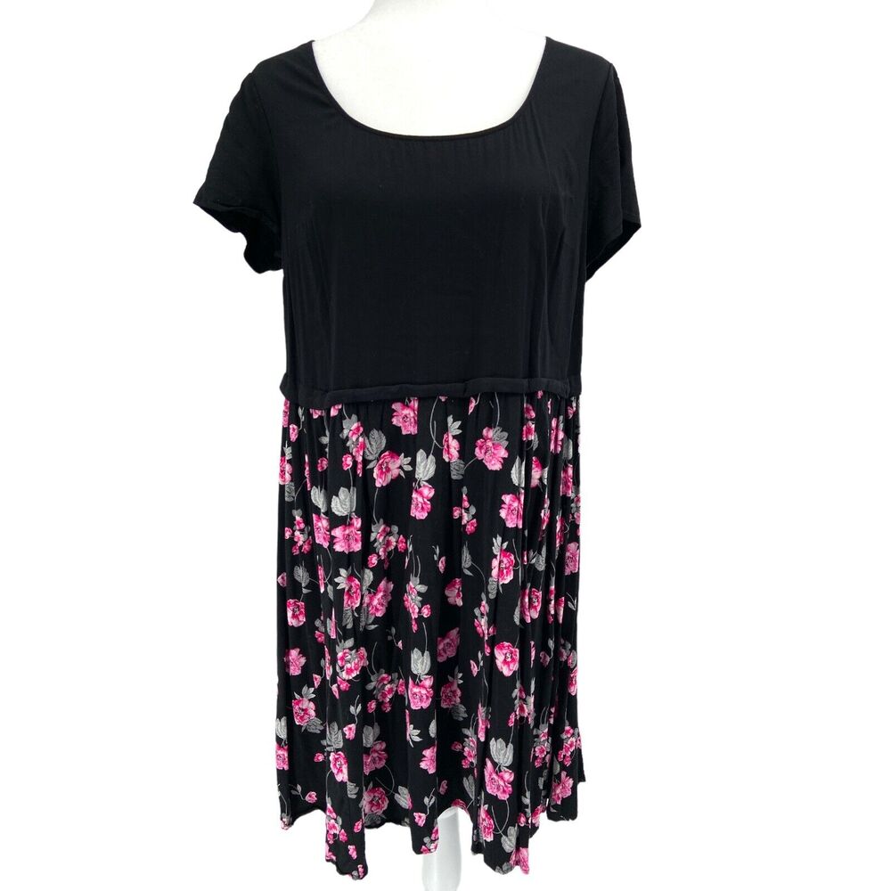 Torrid Mini Challis and Knit Skater Dress‎ Size 0X Black Pink Floral